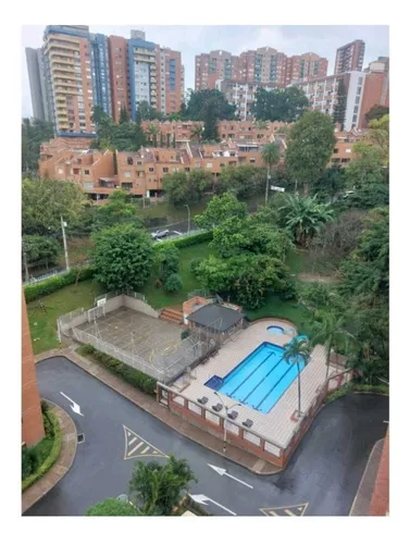 Venta Apartamento En Loma De Los Bernal Parte Baja