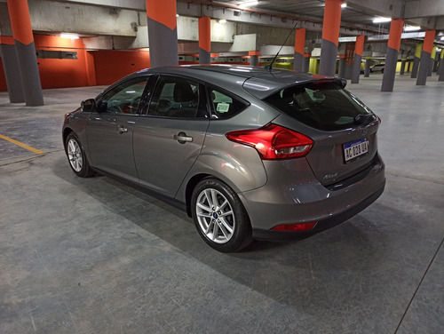 Imagen 2 de 9 de Ford Focus 3