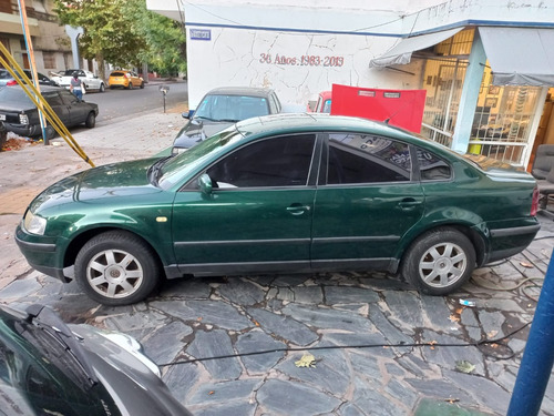 Volkswagen Passat 1.9 I
