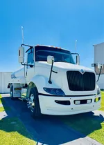 Comprar Pipa De Agua 10,000 Litros Camion Rabon International 2014