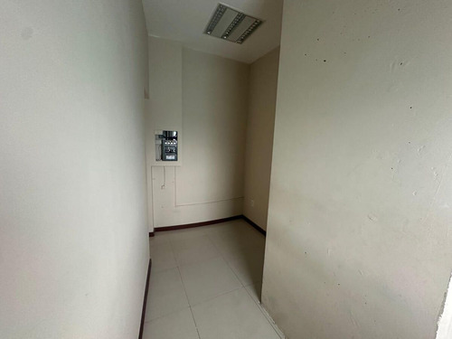 Consultorio En Renta Centro Médico Ave Monterrey