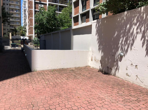 Imagen 3 de 4 de Cochera En Venta En Martínez.