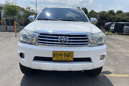 Toyota Fortuner 2.7l 4x2