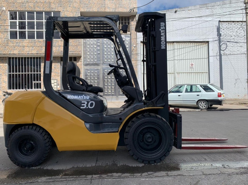 Imagen 10 de 10 de Montacarga Komatsu Fd30 Diesel
