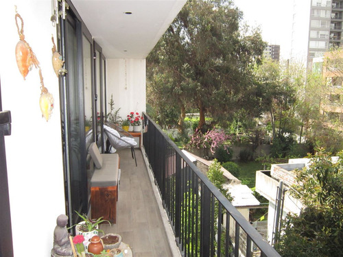 Impecable Departamento Oriente En Venta De 2 Dorm. En Ñuñoa