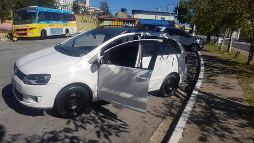 Imagem 3 de 9 de Volkswagen Spacefox 2012 1.6 Trend Total Flex 5p