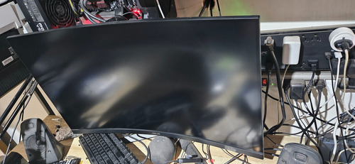 Monitor Asus Tuf Gaming Vg32vq1b 31.5 Curvo Negro 2k 165hz (Usado)