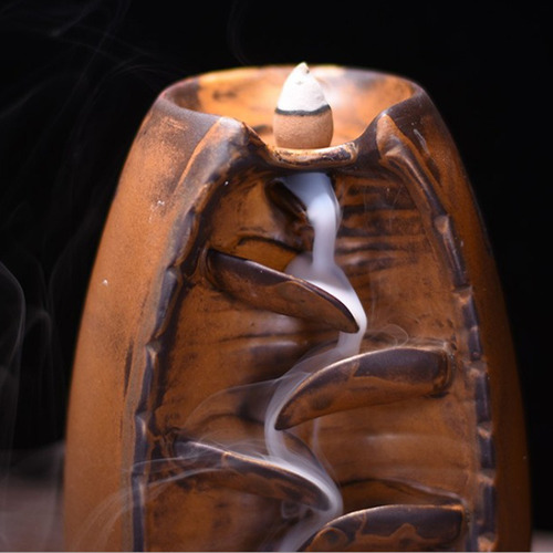 Imagen 3 de 6 de Quemador De Incienso Mountain Smoke Backflow Cone Stick