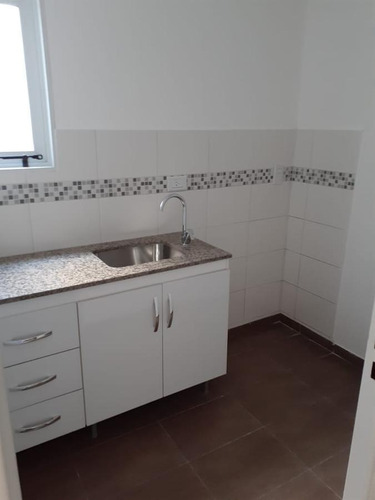 Imagen 8 de 8 de Local Comercial De 95 M2 En Barrio Lourdes, Rosario