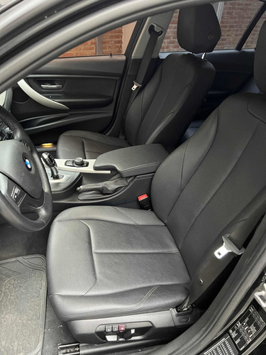 Imagen 8 de 11 de Bmw Serie 3 2013 2.0 320i Sedan At