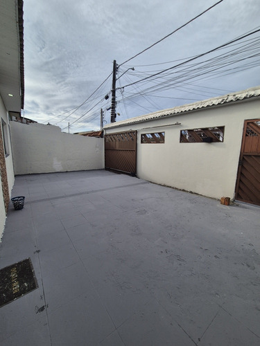Aluga-se Uma Casa No Conjunto Canaranas-manaus Am