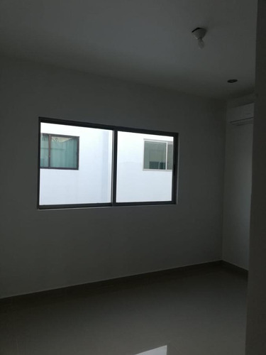 Imagen 16 de 22 de Lomas De La Rioja, Casa En Renta De 3 Recámaras