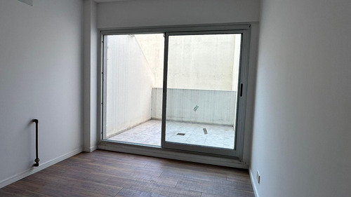 Venta Departamento 2 Ambientes Baño Completo Y Toilette En Emilio Mitre Al 1100