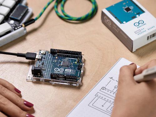 Arduino Uno R4 Minima Placa Original Italy