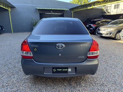 Toyota Etios 1.5 Sedan Xs