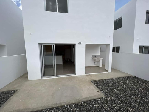 Vendo Casa Nueva En San Isidro 2 Niveles