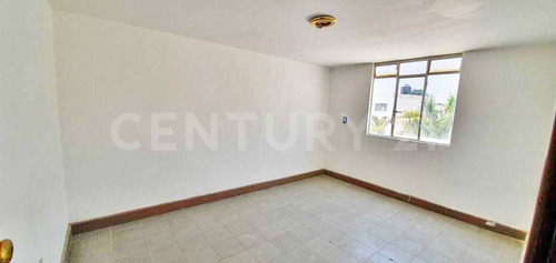 Casa En Venta Ideal Para Inversión, Vallarta Poniente, Guadalajara.
