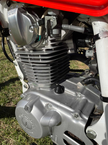 Imagen 5 de 15 de Honda Xl