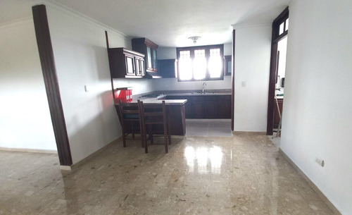 Imagen 6 de 11 de Apto De Venta En La Esmeralda De Oportunidad
