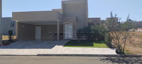 Imagem 1 de 10 de Casas - Ref: V15817