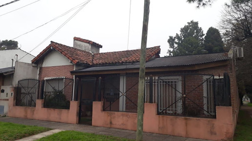 Oportunidad Venta Chalet 5 Ambientes Escucha Oferta