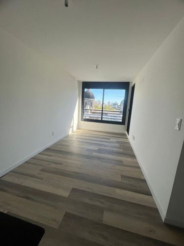 Apartamento En Alquiler De 2 Dormitorios Y Garage En Cordón! A Estrenar 