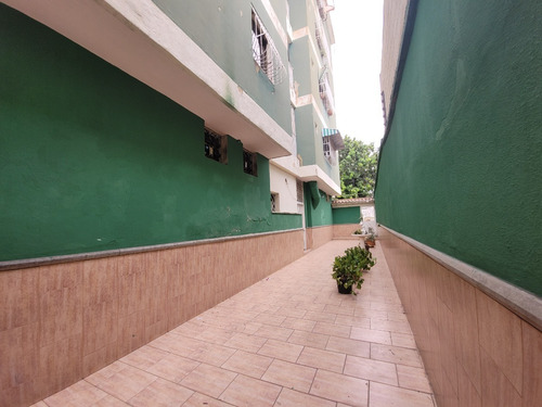 Imagen 9 de 15 de Apartamento En Alquiler En La Romana Maracay Centrico - Br
