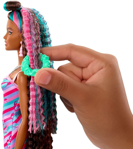 Imagem 6 de 8 de Barbie Totally Hair Butterfly Negra 2022 Fashion Extra