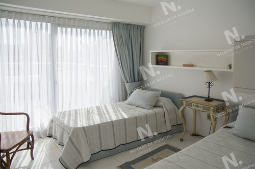 Imagen 16 de 30 de Espectacular Penthouse En Venta A Pasos Del Mar. 3 Dormitorios + Dependencia. Playa Brava. - Punta Del Este Brava