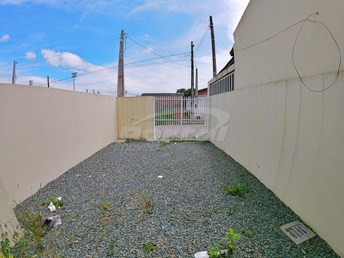 Sobrado Com 2 Dormitórios E 1 Vaga De Garagem Bairro Nossa Senhora Da Paz E Próximo Escola, Creche, Posto De Saúde Distancia Do Mar A 2km - 3578968v