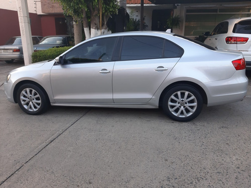 Imagen 3 de 8 de Volkswagen Jetta 2011 2.5 Bicentenario Tiptronic At