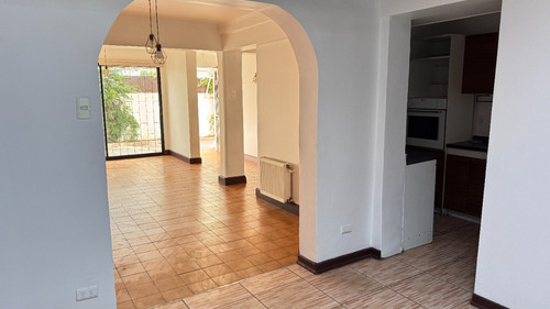 Arriendo Casa Primer Piso Los Maitenes 496, La Reina