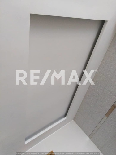 Imagen 13 de 30 de Venta De Casa En Los Cortijos De Sarria Calle La Veguita Cerca Del Teleferico