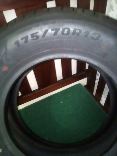 Imagen 3 de 5 de Caucho Maxxis 175/70r1382t Nuevo