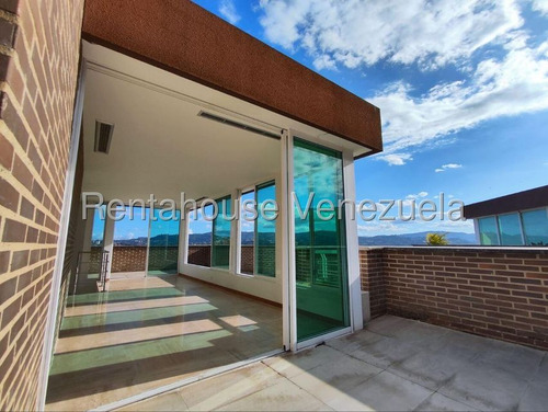 Apartamento Piso Alto Multinivel 680 M² 4h, 8b, 4p, Residencias Bosque Los Chorros Con Pozo De Agua Planta Eléctrica En Calle Cerrada En Venta En Los Chorros Avenida Principal De Los Chorros Caracas