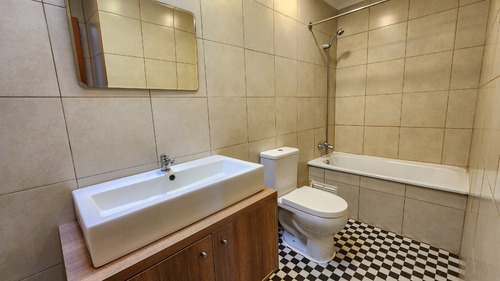 Casa Excelente Estado 2d+2b Cerca Metro Fdo .castillo 41126