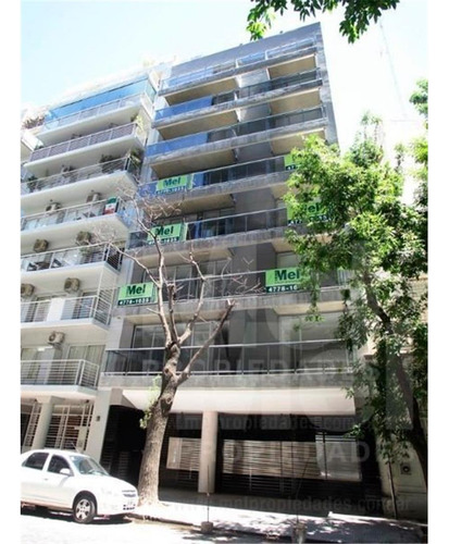 Alquiler 2 Amb, Dormitorio En Suite, Toilette Y Balcón.