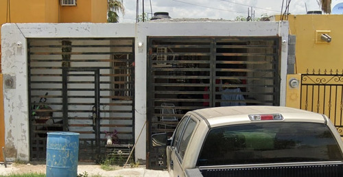 Sk14-casa En Remate Bancario En Los Toboganes, 88177 Nuevo Laredo, Tamps.