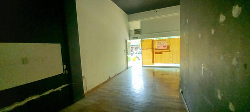 Imagen 13 de 20 de Local Comercial Sobre Av. Edn, Centro La Falda, Crdoba
