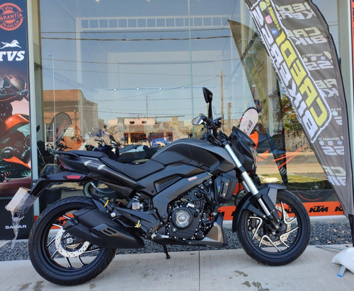 Bajaj Dominar