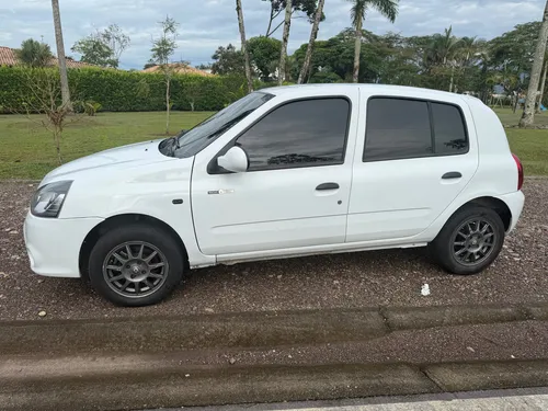 Renault CLIO STYLE 1.2 Night & Day
