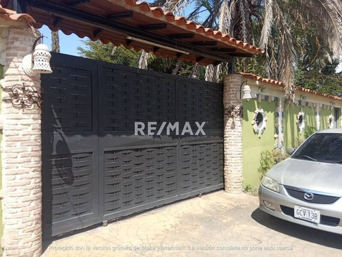 Imagen 1 de 21 de Liliana Martinez Remax Vende Casa En Las Morochas Con Piscina. Excelente Potencial Cd 135669