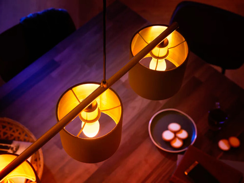 Bombilla Philips Hue Wa 5.2w B39 E14 Eu 1p Color De La Luz Blanco Cálido