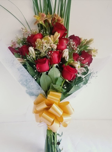 Ramo Flores 12 Rosas Y Astromelias (c). Envíos A Domicilio