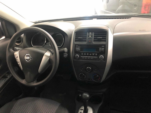 Imagen 6 de 15 de Nissan Versa Sense Aut Automatico 2018