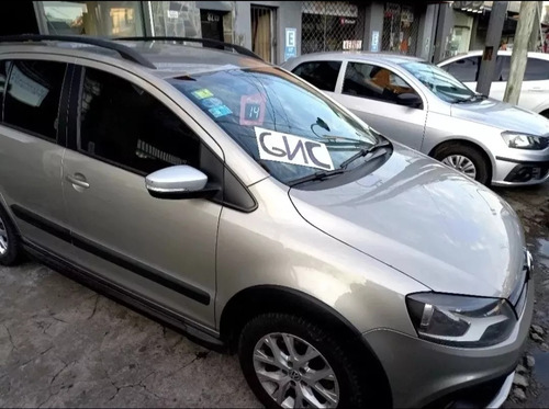 Volkswagen Suran Cross 1.6 Highline 101cv