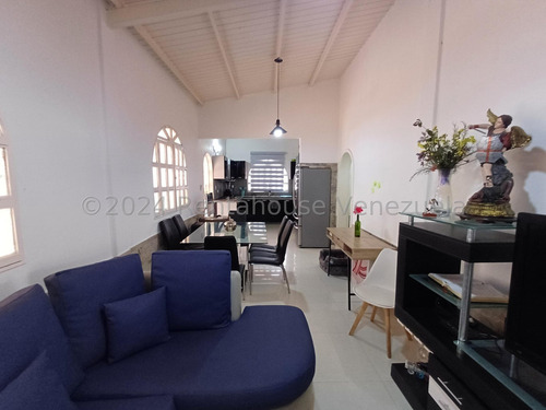 Asg Hermosa Quinta En Ventas Las Mayas El Limón 25-13393