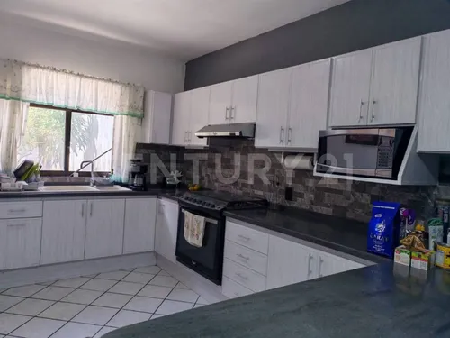 Casa En Renta, Col. Centro, Coatzacoalcos, Ver.