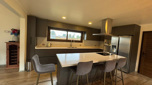 Arriendo Año Corrido Excepcional Casa C/parcela En Frutillar