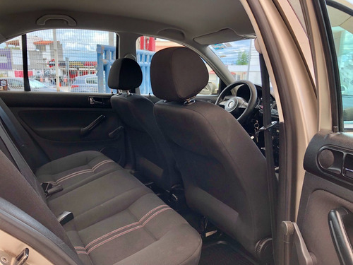 Imagen 13 de 15 de Volkswagen Jetta Clasico Cl A/c 2013